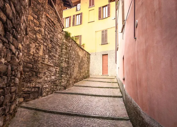 Vecchio Borgo * Torno