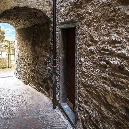 Vecchio Borgo * Torno