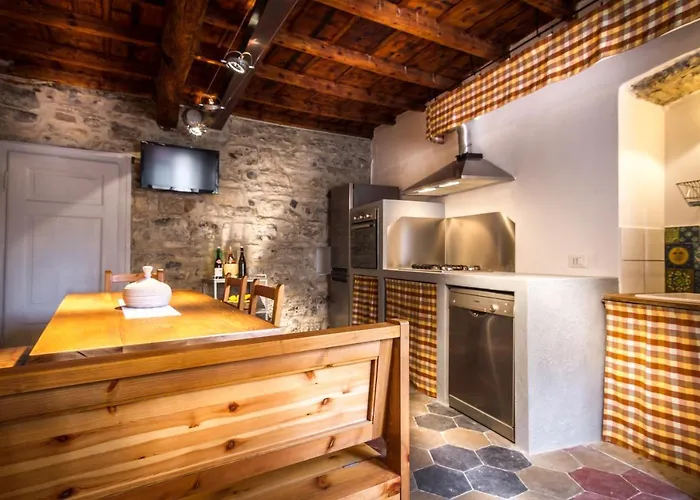 Vecchio Borgo Villa Torno