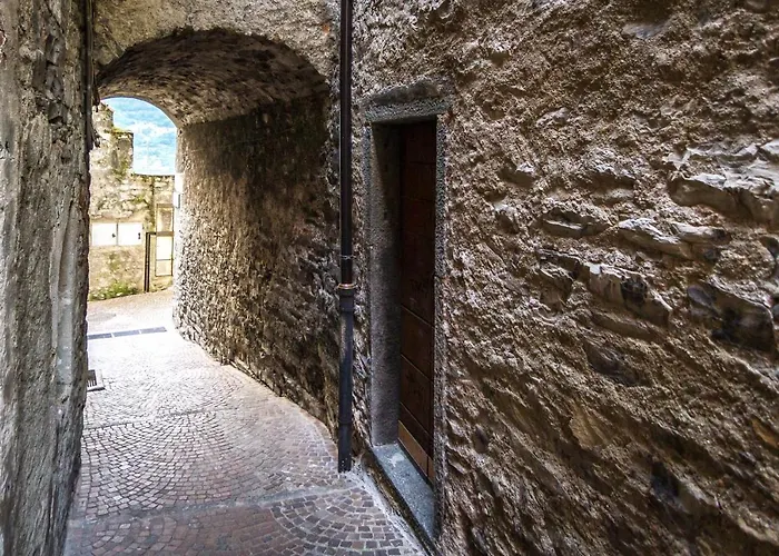 Vecchio Borgo * Torno